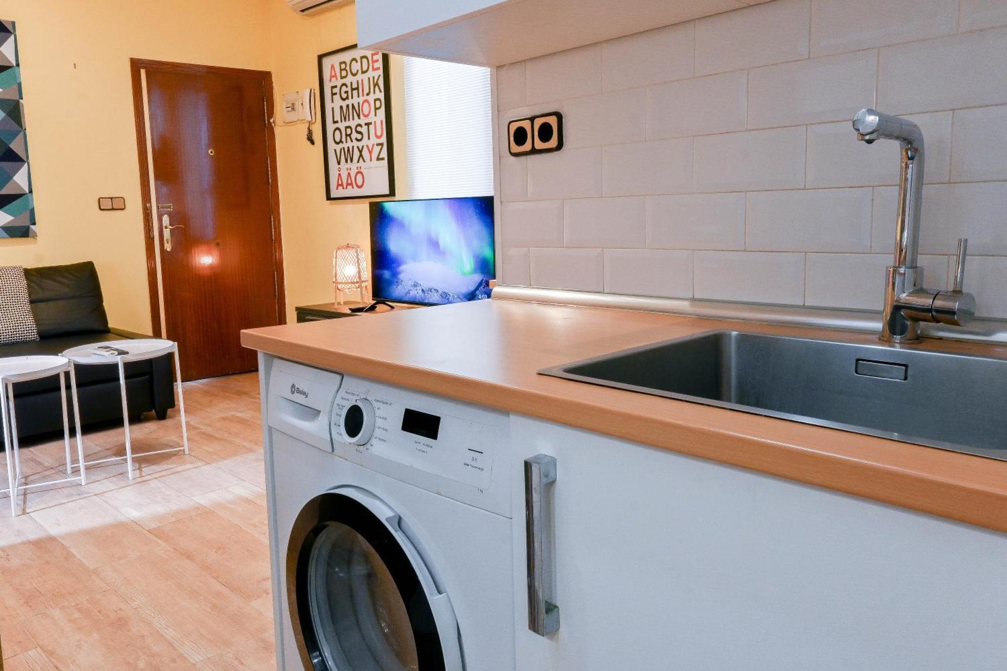For Encantadora Vivienda Temporal A Pocos Minutos Del Metro Lavapies Zui33 Apartamento