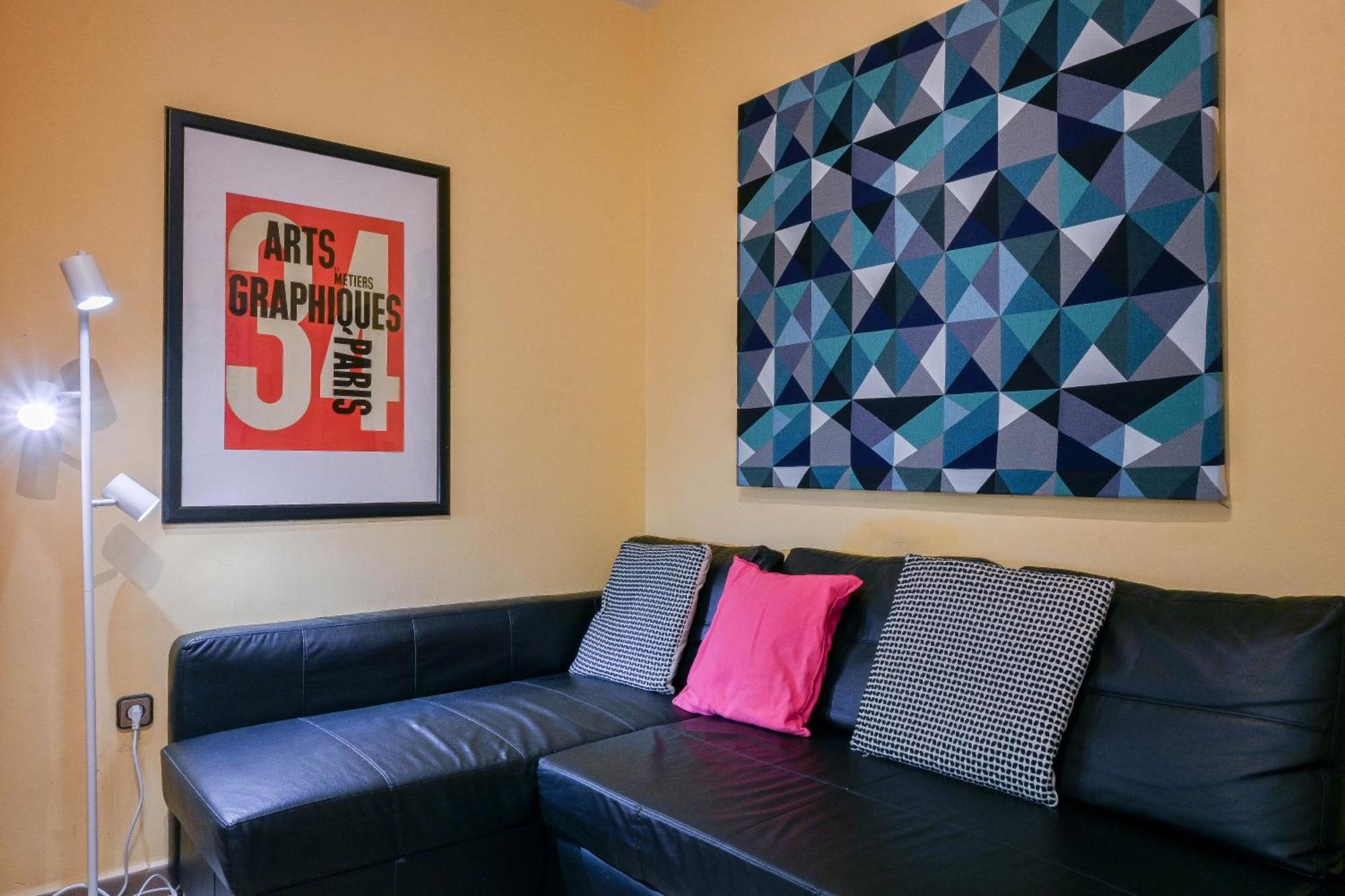 Apartamento For Encantadora Vivienda Temporal A Pocos Minutos Del Metro Lavapies Zui33 Madrid